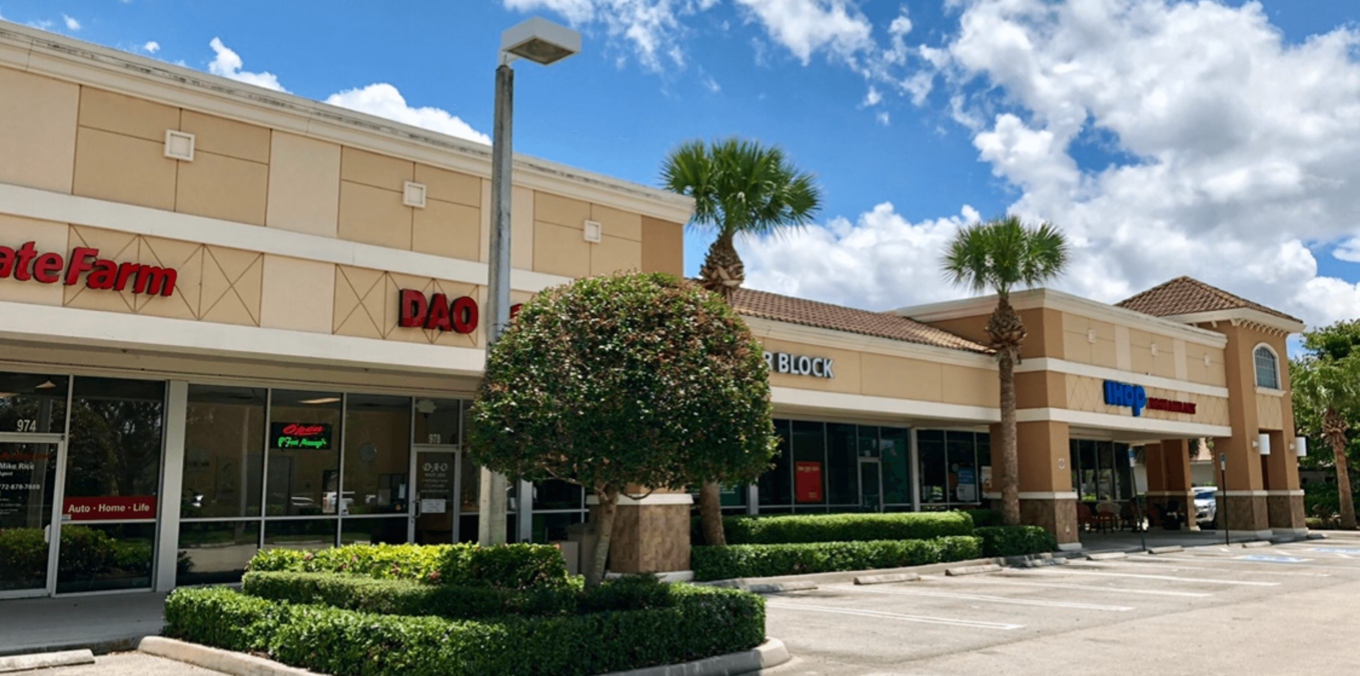 Strip Malls Are Strong Performers in the Real Estate Segment